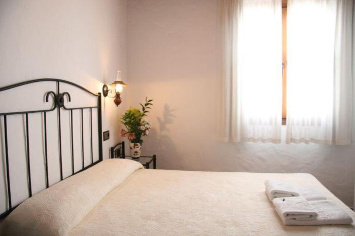 Hostal Torre De Guzman Conil De La Frontera Zimmer foto